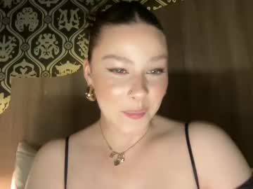 webcam girl novavangogh image #4951304