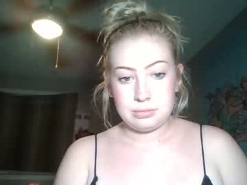webcam girl daisyblaze444 image #2948167