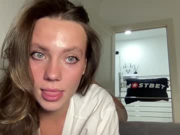 webcam girl angel_from_sky image #8131192