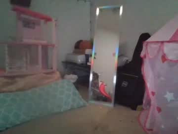 webcam girl sm0keprincesspeach image #8428639