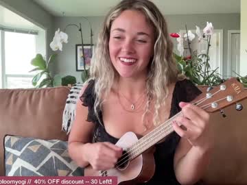 webcam girl bloomyogi image #2372671