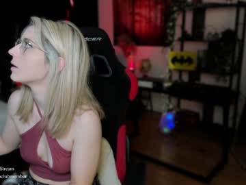 webcam girl kimilee22 image #7865585