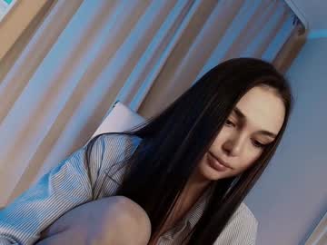 webcam girl hollyextra image #9575775