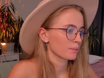 webcam girl linellali image #2772322