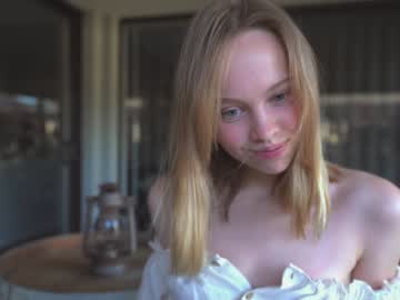 webcam girl bibi_it_is image #3381838