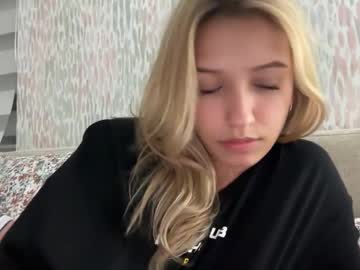 webcam girl paigesylviaa image #8740659