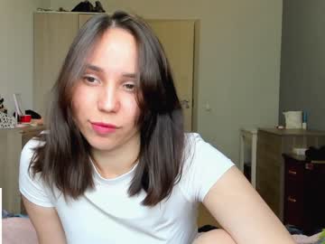 webcam girl elina_notshy image #2240248