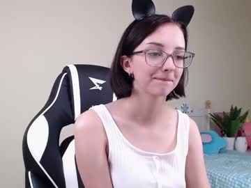 webcam girl queen_kitty1818 image #2026081