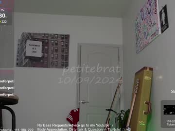 webcam girl petitebrat image #7999319