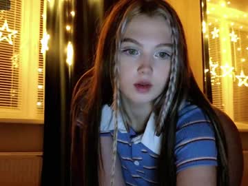 webcam girl small_blondee image #5697594