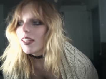 webcam girl crimsonxrapture image #1168860