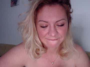 webcam girl kiradivine image #1955633