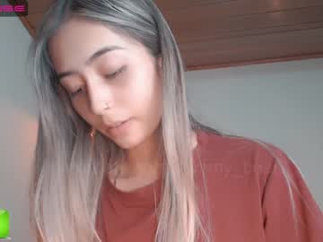 webcam girl gummy_bear7 image #850056
