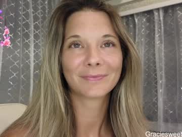 webcam girl graciously3333 image #7241799