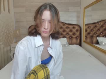 webcam girl lil_stitch image #2705624