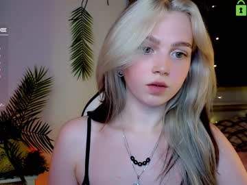 webcam girl small_blondee image #4845446