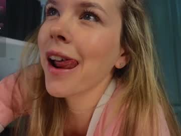 webcam girl milly_shy image #8689406