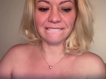 webcam girl kiradivine image #8786291