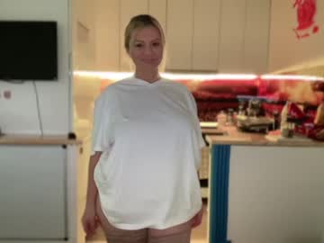 webcam girl kiradivine image #5435106