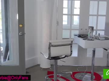 webcam girl rvlifebarbie image #3690974