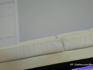webcam girl blonde_riderxxx image #4937894