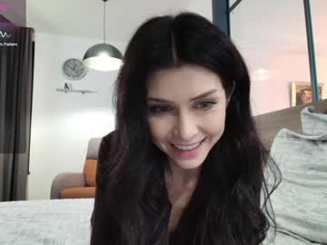 webcam girl milla_jo image #9094655