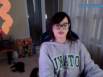 webcam girl aavee image #9391332