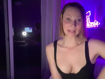 webcam girl kaileeshy image #8632665