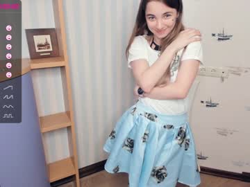 webcam girl shy_media image #4404349