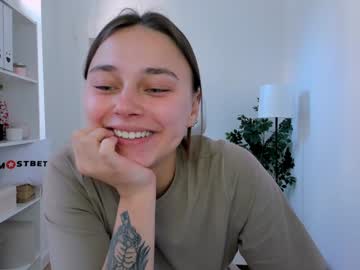webcam girl eleonora_linn_ image #7988602