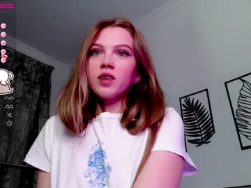 webcam girl small_blondee image #3324785