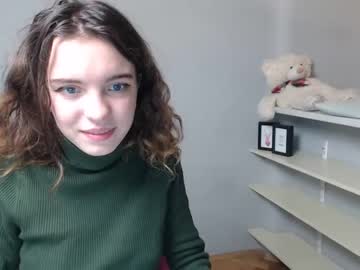 webcam girl milenk_a image #3203571