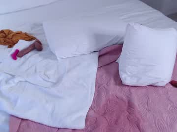 webcam girl nekolicious143 image #172500