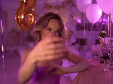 webcam girl hannahjames710 image #4569170