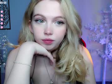 webcam girl small_blondee image #3834149
