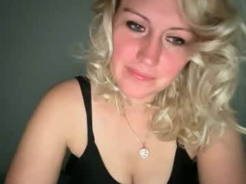 webcam girl smexxii93 image #8364170