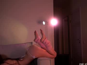 webcam girl shiningstarrr image #9045565