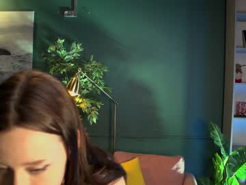 webcam girl ella_knockers_xl image #1313629