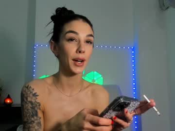 webcam girl hotfallingdevil image #3631668