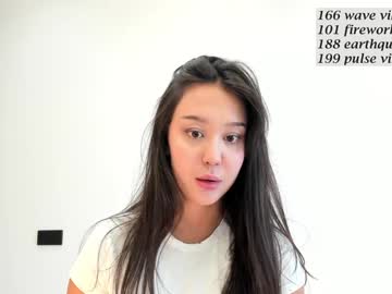 webcam girl yellowyes image #7963042