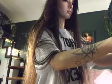 webcam girl bmwm5f90 image #9051895