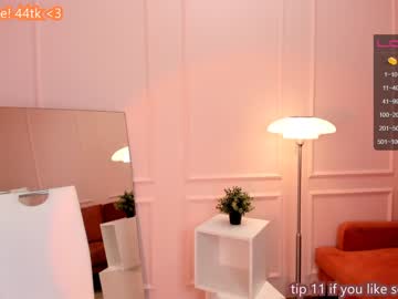 webcam girl lottie_shine image #3563087