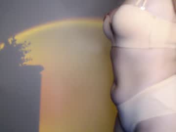 webcam girl shy_blondiee image #3757013
