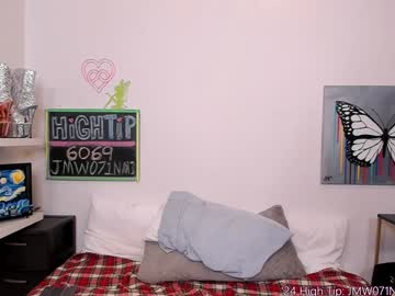 webcam girl honeyhasbuns image #8412115