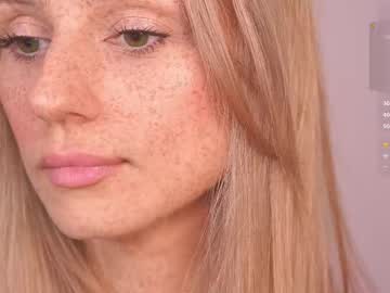 webcam girl artease image #8928763