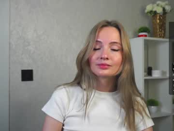 webcam girl esmeblond image #7530313