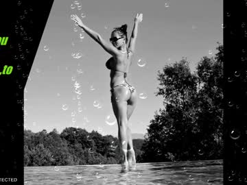 webcam girl krisi_kiss image #8290790