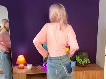 webcam girl arlettebrougham image #9444765