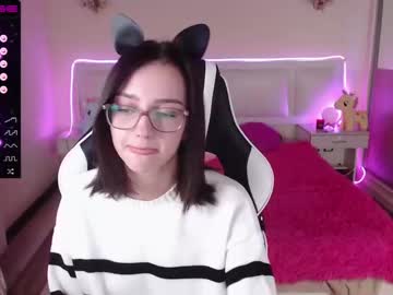 webcam girl queen_kitty1818 image #3217428