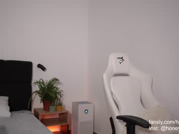 webcam girl honeyyykate image #7047992